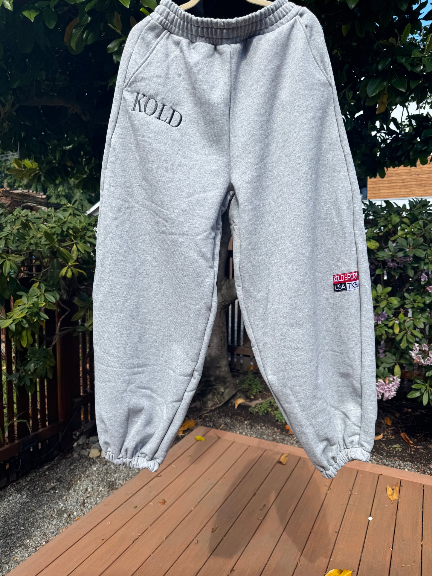 1 of 1 scrunch sweats
