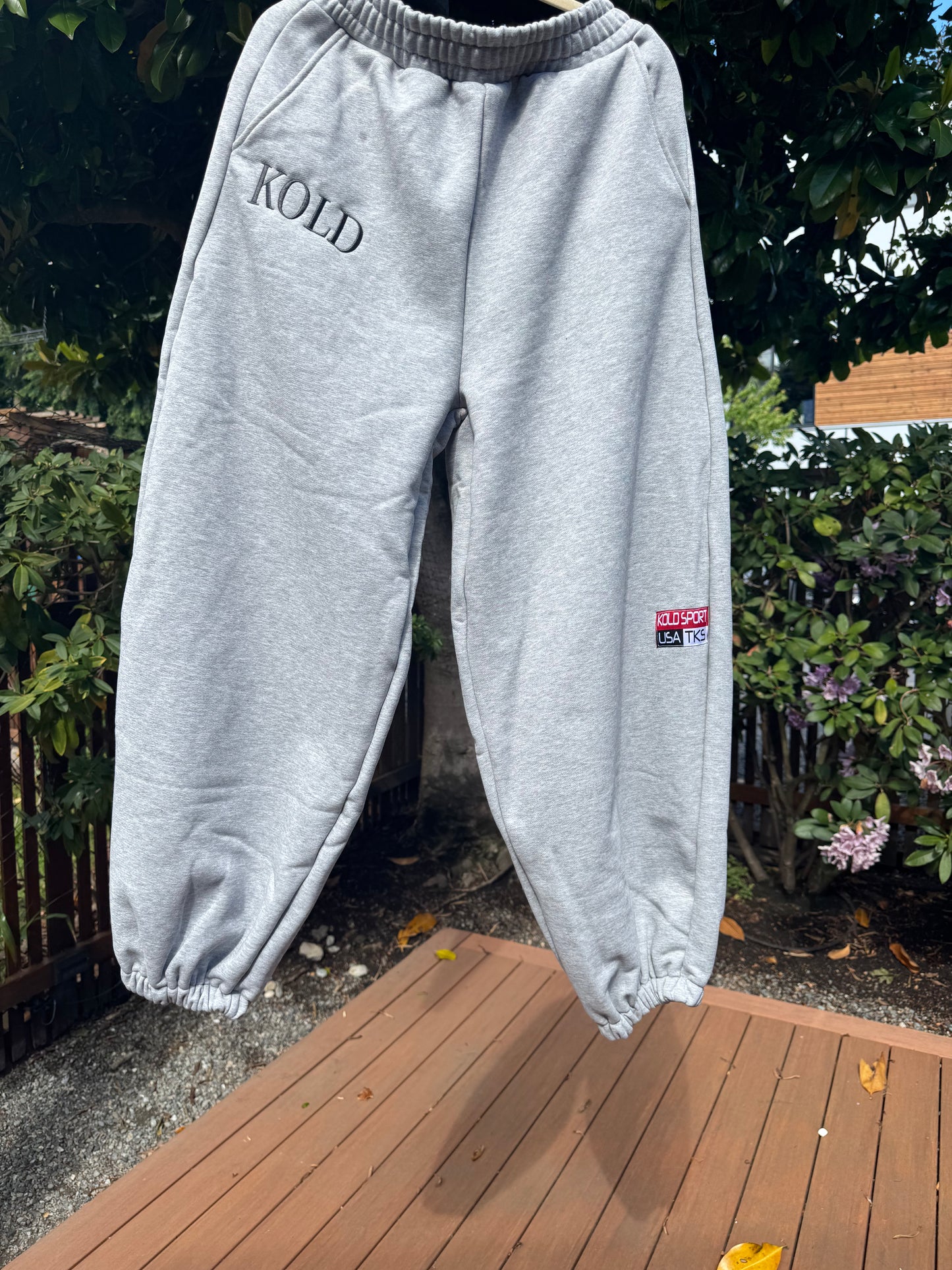 1 of 1 scrunch sweats