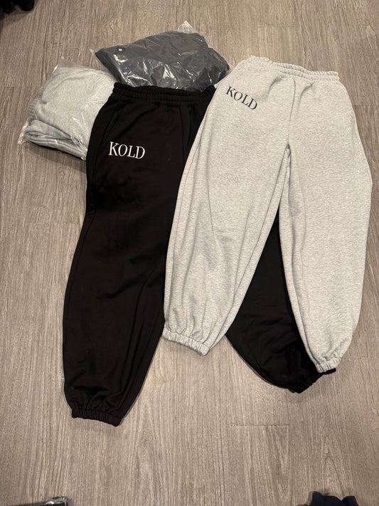 Everyday Black Scrunch Sweats